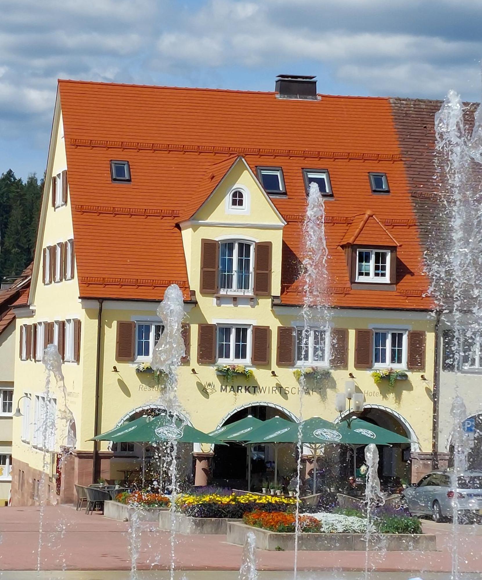 Marktwirtschaft Restaurant & Hotel Freudenstadt Buitenkant foto